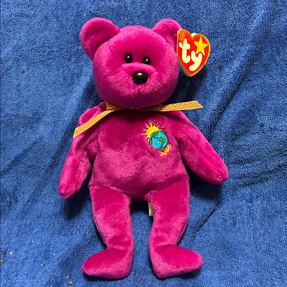 Ty Fuchsia Millennial beanie baby 01/01/1999